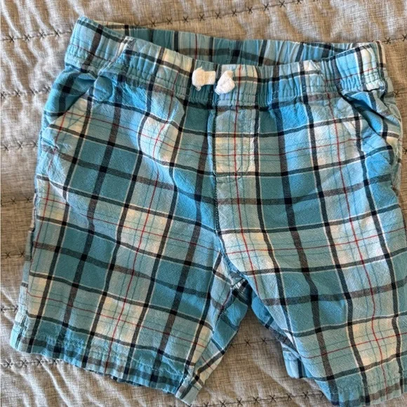 Boys 4 pairs of shorts! - Picture 11 of 13